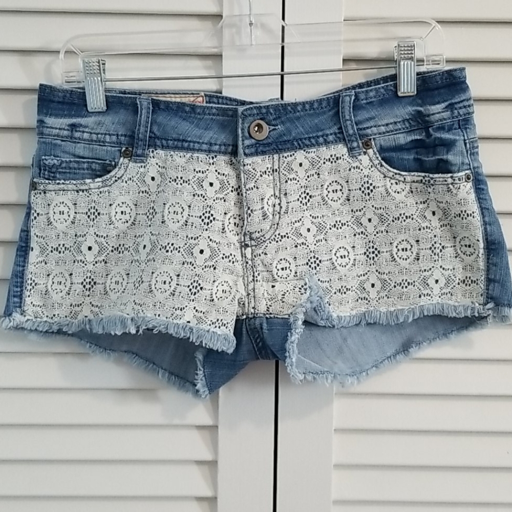 {1st 💋} Cut Off Jean Shorts